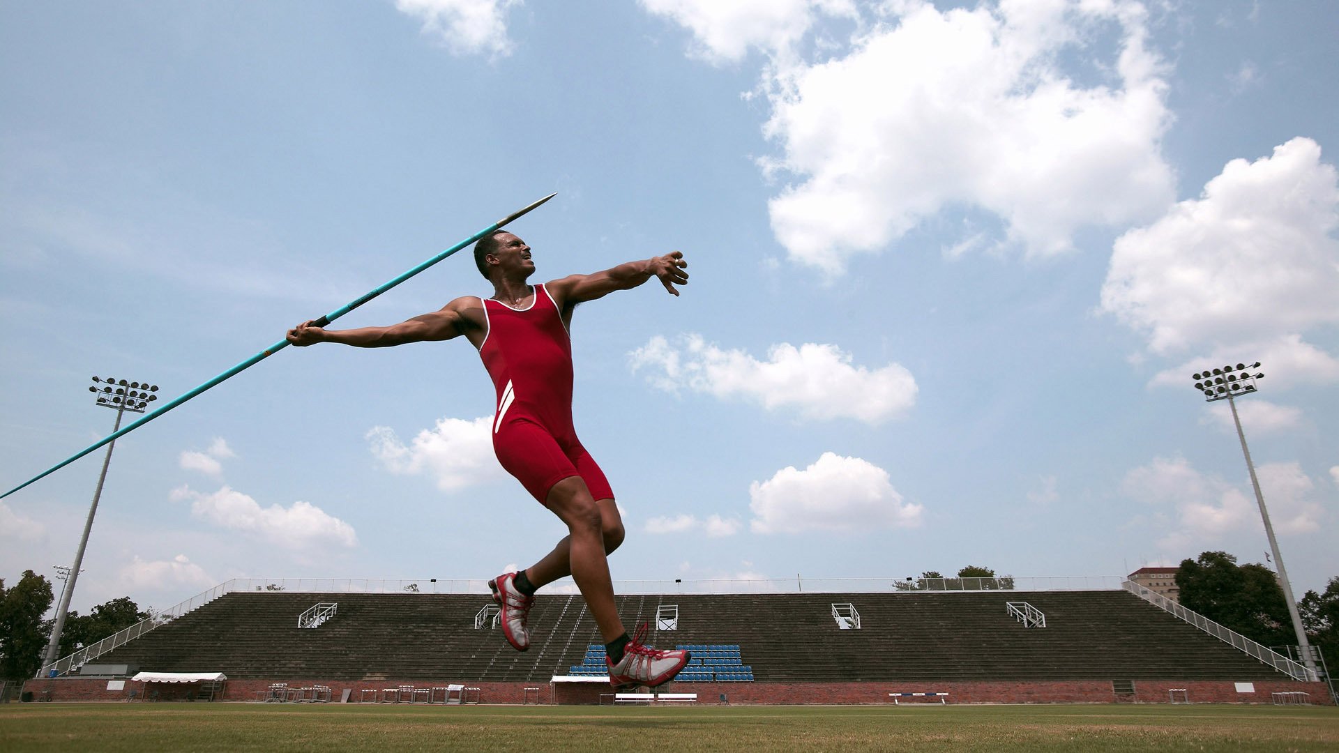 _年度新星赛事：新鲜血液冲击职业舞台_，新鲜血液对团队的作用